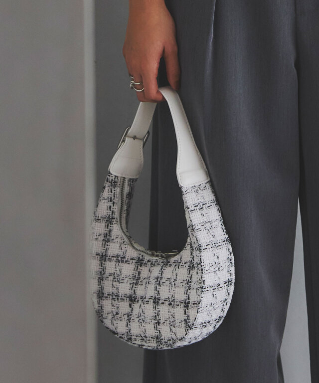 【AW SALE】ツイードハーフムーンバッグ＊SALE品につき返品/交換/注文確定後の変更キャンセル不可＊