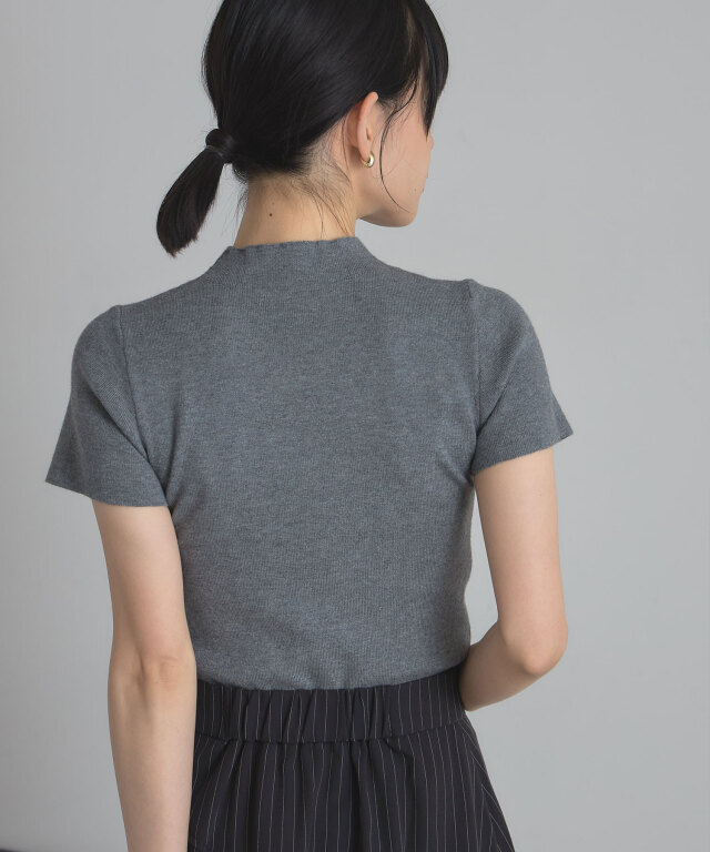 ハイネックショートスリーブニット