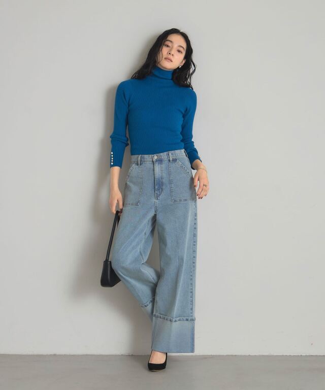 袖ボタンタートルリブニット