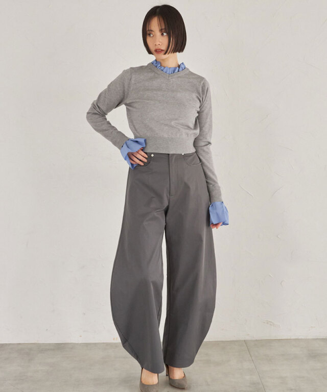 ドッキングフリルネックニット