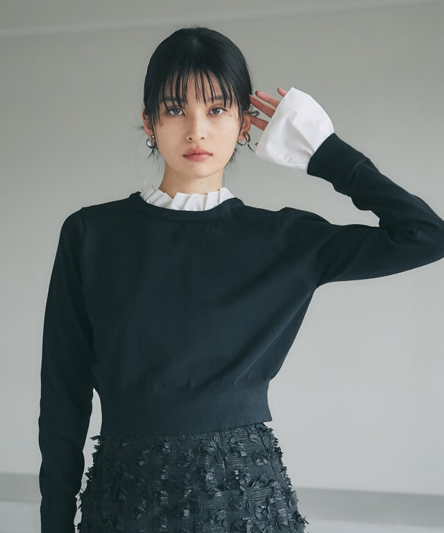 ドッキングフリルネックニット