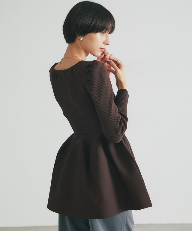 スクエアネックニットチュニック(長袖)