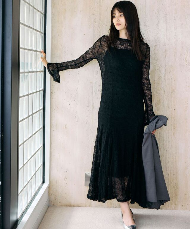 フラワーストレッチレースワンピース