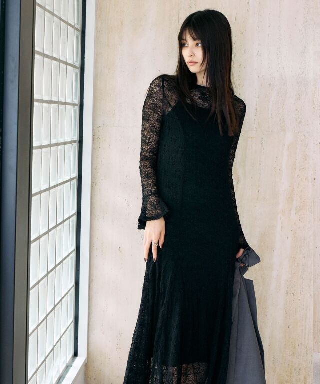 フラワーストレッチレースワンピース