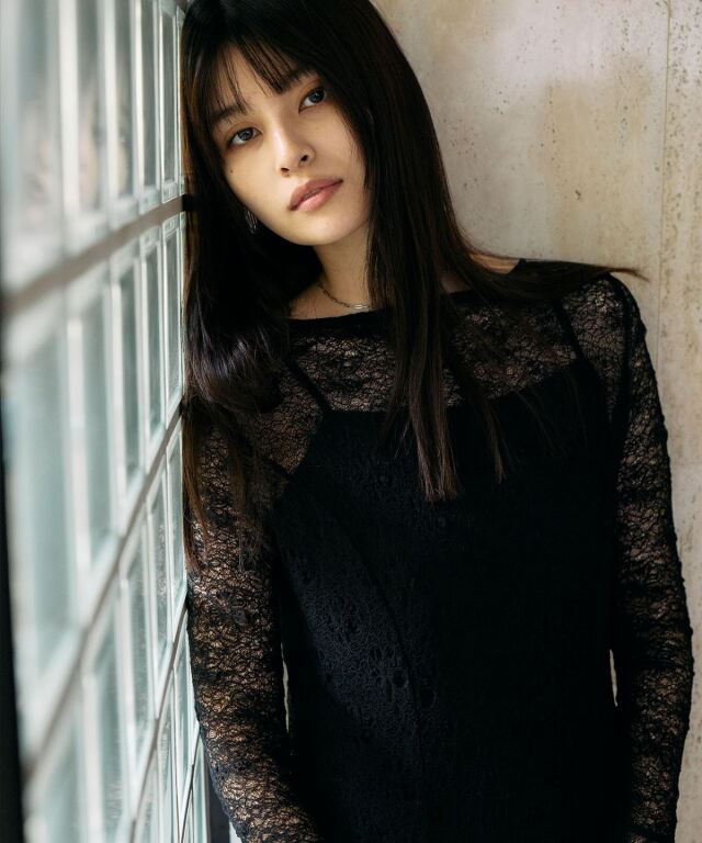 フラワーストレッチレースワンピース