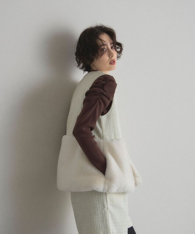 裾ファーツイードジレ