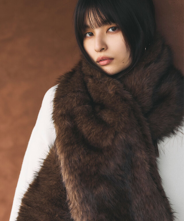 フェイクファーストール