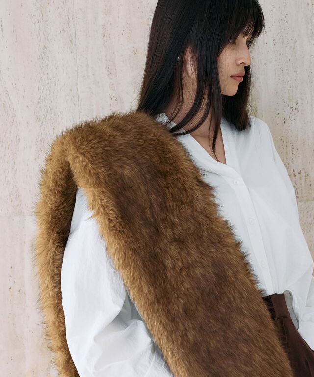 フェイクファーストール