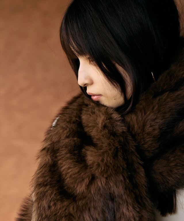 フェイクファーストール