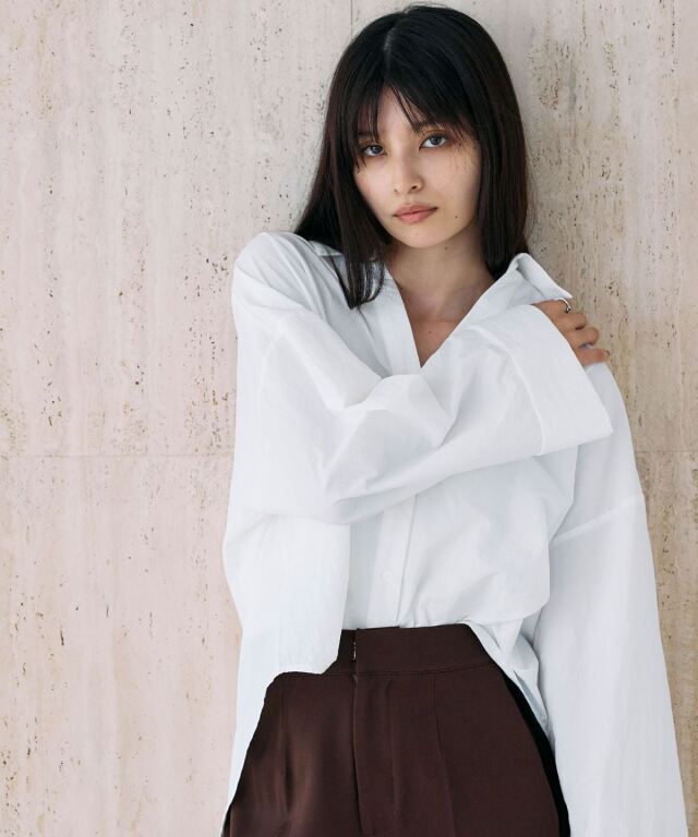 【宮本茉由さんカタログ着用】スキッパーシャツ