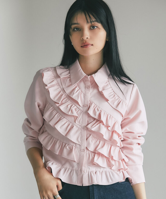 フリルブラウス
