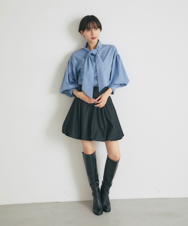 ボウタイブラウス