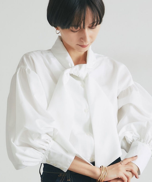 ボウタイブラウス