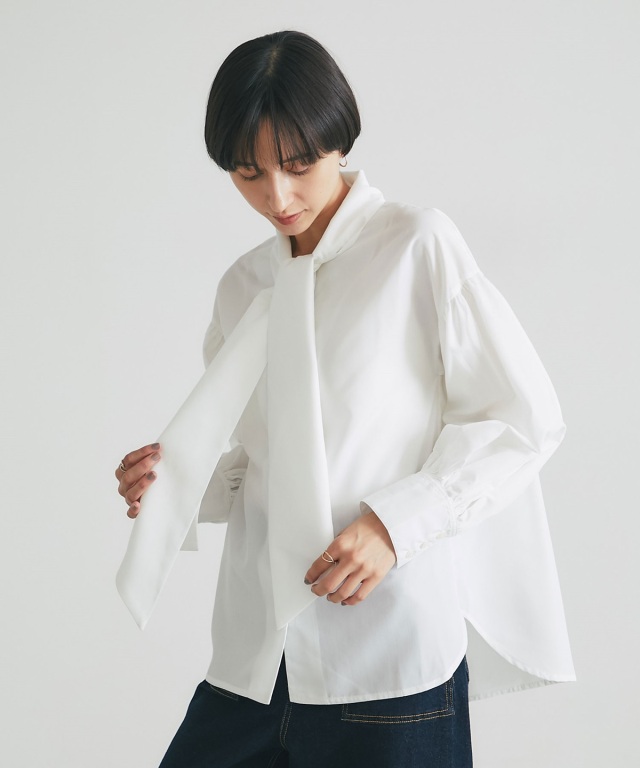 ボウタイブラウス