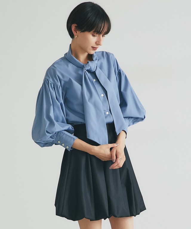 ボウタイブラウス