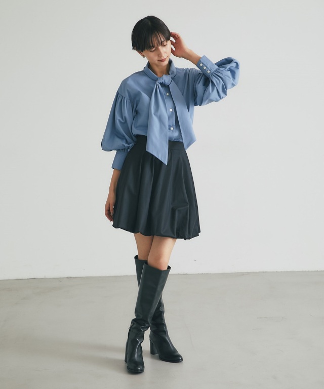 ボウタイブラウス