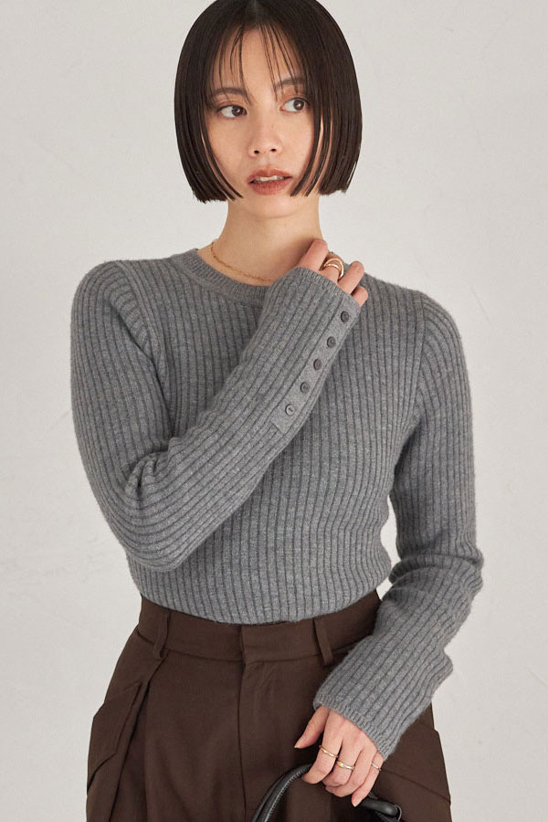 ケーブルニット