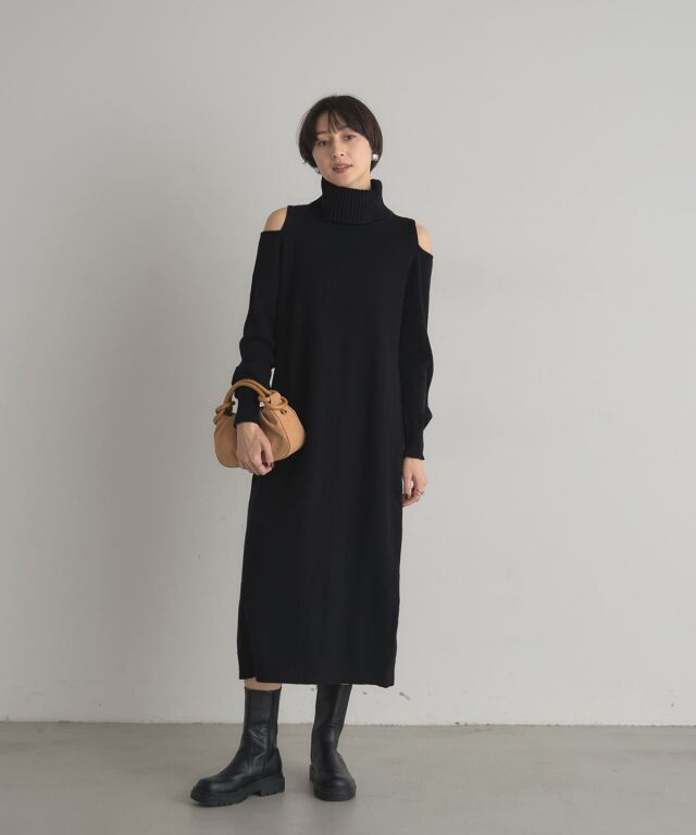 タートルネックニットワンピース