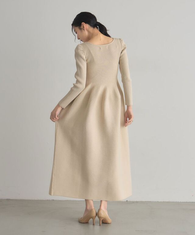 スクエアネックニットワンピース
