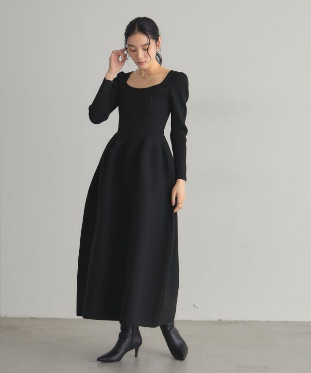 新品タグ付き　New Balance ブラックニットワンピース サイズ2 スクエアネックニットワンピース