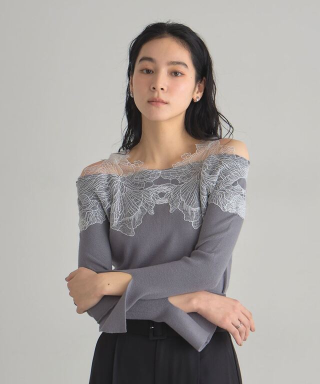 ショルダーレースニット