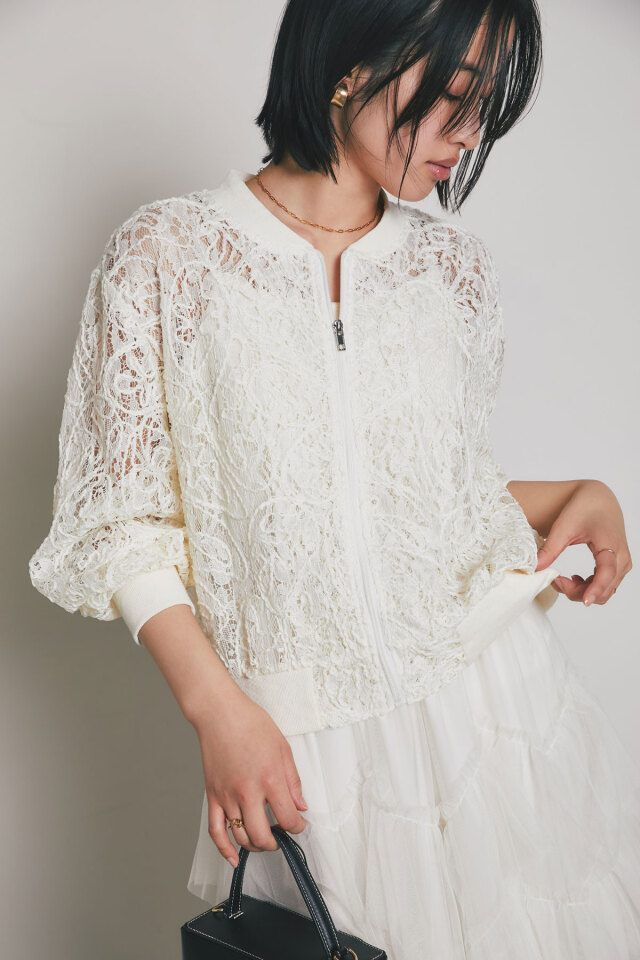 ケーブルニット