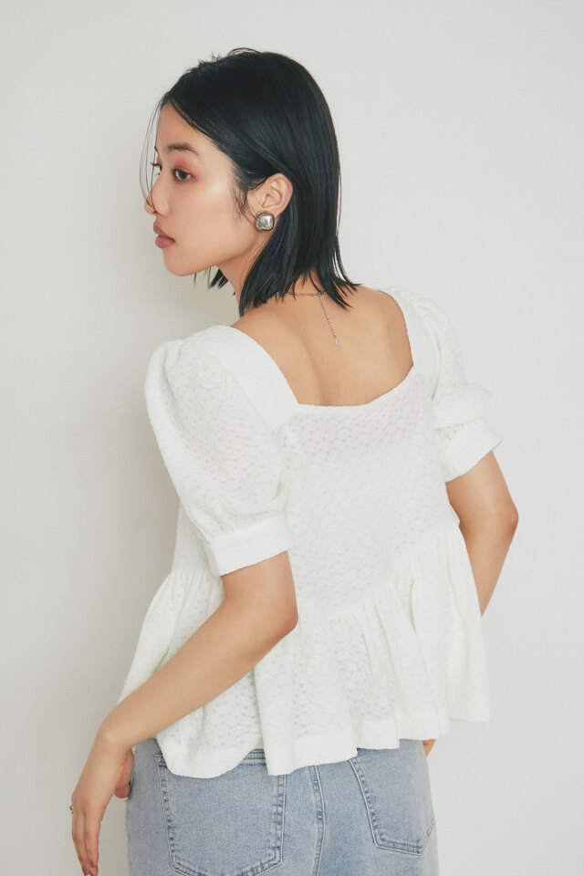 ケーブルニット