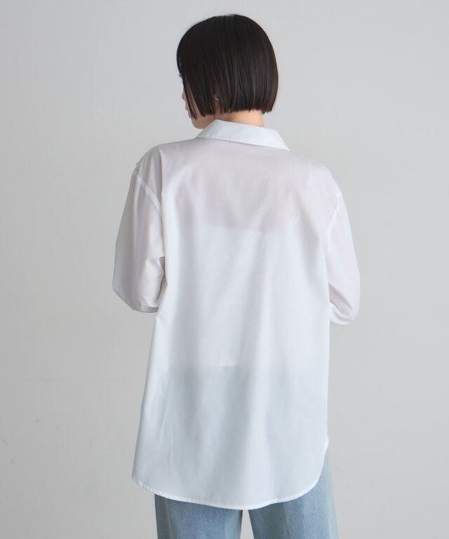 美香さん着用】ケミカルレースブラウス