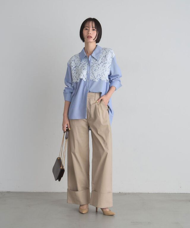 美香さん着用】ケミカルレースブラウス