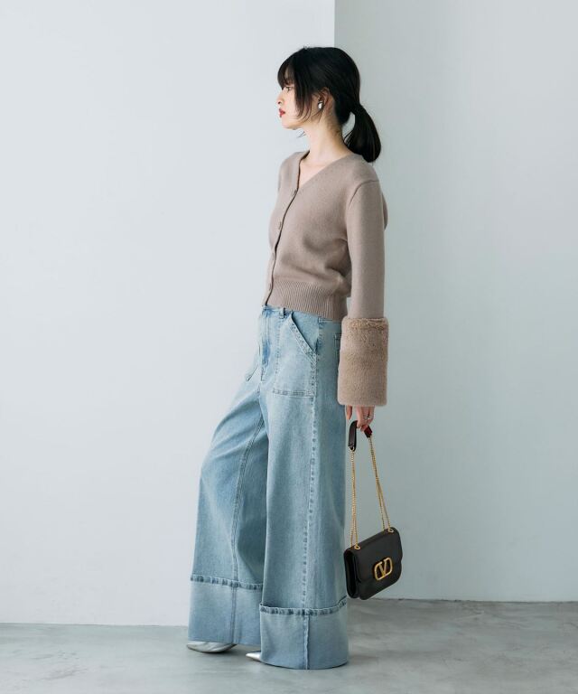 美香さん着用】袖ファー付きカーディガン