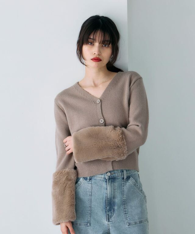 袖ファーつきブイニットカーディガン 美香さん着用】袖ファー付きカーディガン