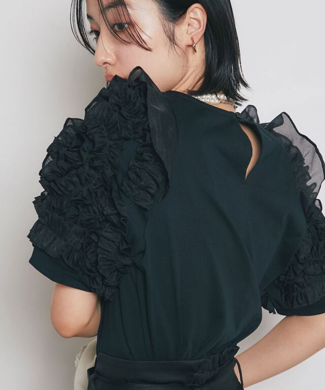 ハンドメイドおしゃれ大人可愛いゆったりふっくらＣタイプ フラワーフリルスリーブトップス