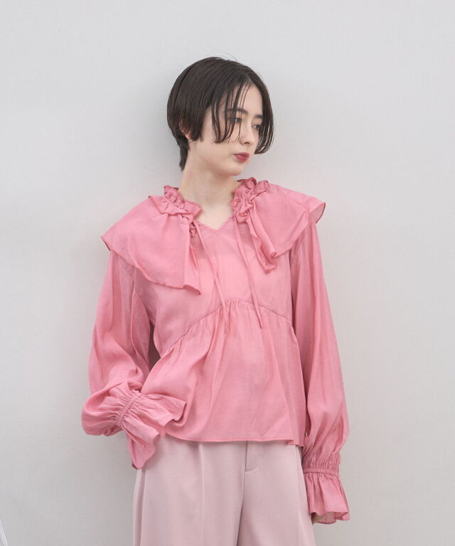 オフィシャルサイト限定】フラワーフリルスリーブトップス