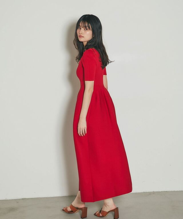 スクエアネックニットワンピース（半袖）