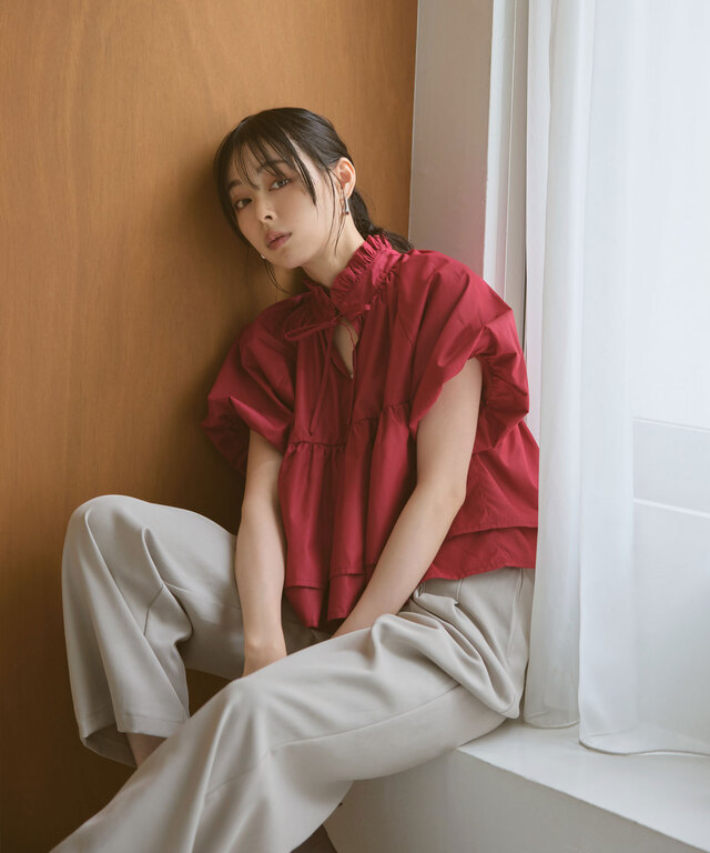 ベルト付き美脚シルエットタックパンツ