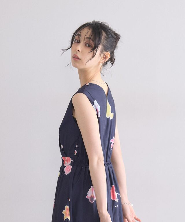 美香さん着用】ブラードフラワーカシュクールワンピース