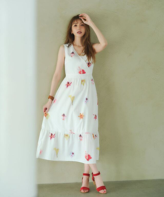 美香さん着用】ブラードフラワーカシュクールワンピース