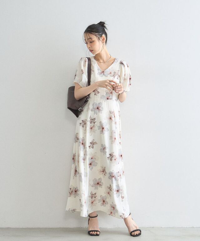 林田岬優さん着用】フラワープリントタックスリーブワンピース