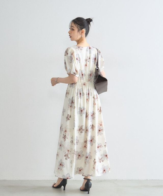 林田岬優さん着用】フラワープリントタックスリーブワンピース