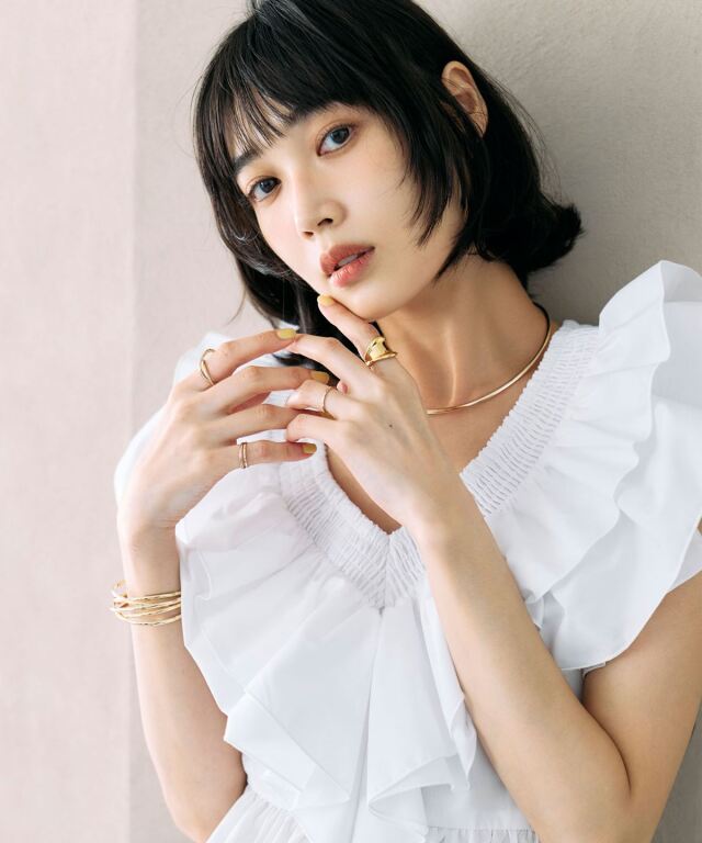 （タグ付新品）Fith社GotoHollywood フリルブラウス 130 林田岬優さん着用】Vネックフリルブラウス