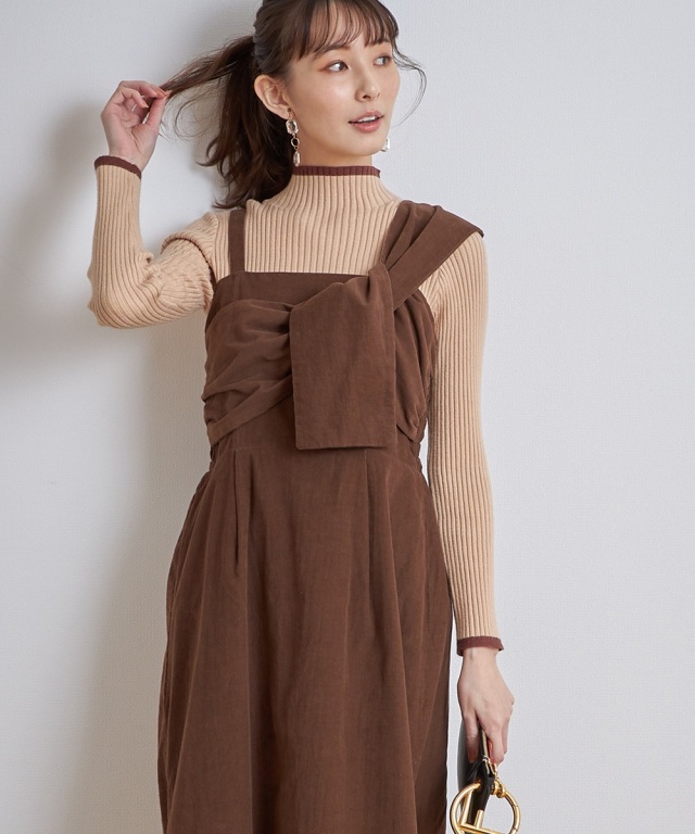 コーデュロイフロントツイストジャンパースカート《一部店舗のみ入荷》