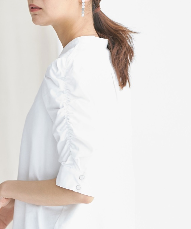 ブラウス シャツ デニム袖シャーリングシャツ レディース 袖シャーリング使いデニムシャツ《一部の店舗のみ入荷》