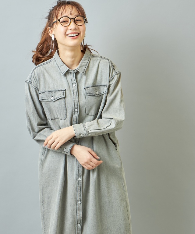 デニムロングシャツワンピース《一部の店舗のみ入荷》