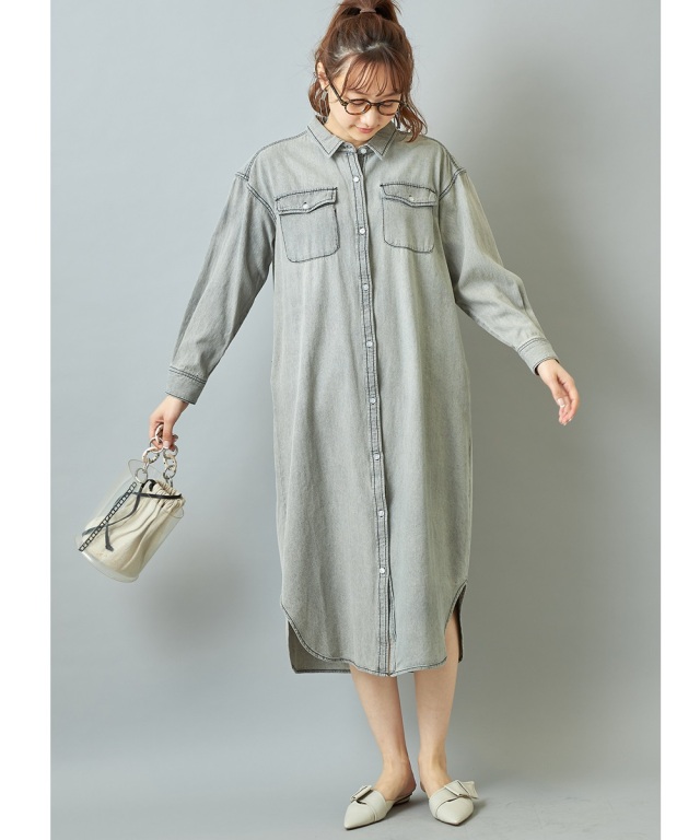 デニムロングシャツワンピース《一部の店舗のみ入荷》