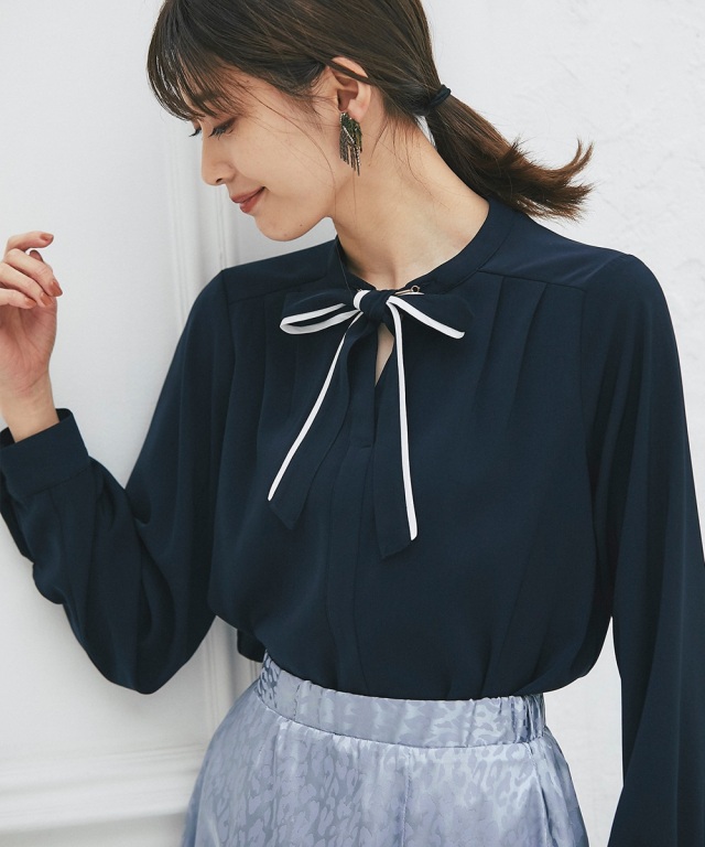 マルチWAYブラウス《一部の店舗のみ入荷》