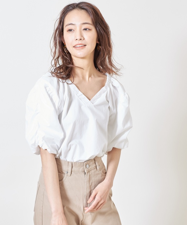 最終お値下げ⭐︎新品未使用⭐︎HYKEパワーショルダーブラウス 前後2WAYパワーショルダーブラウス※一部店舗のみ入荷