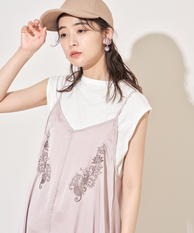 刺繍キャミワンピース※一部店舗のみ入荷