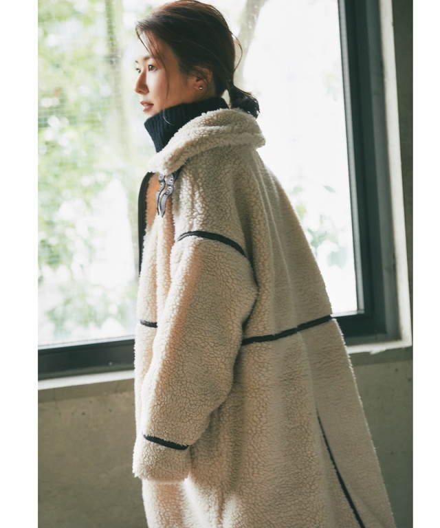 ZOZO限定】パイピングフライトボアコート 