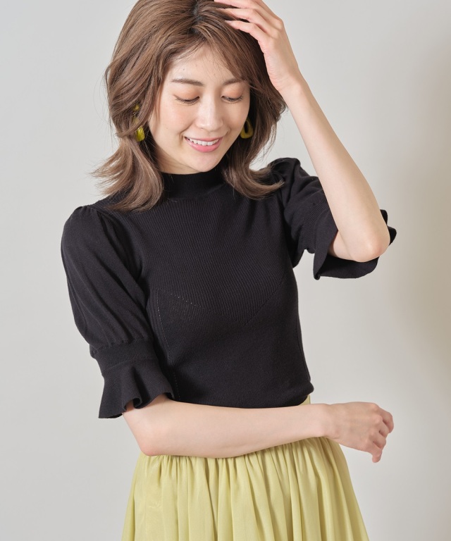 袖フレア―ニットプルオーバー※一部店舗のみ入荷