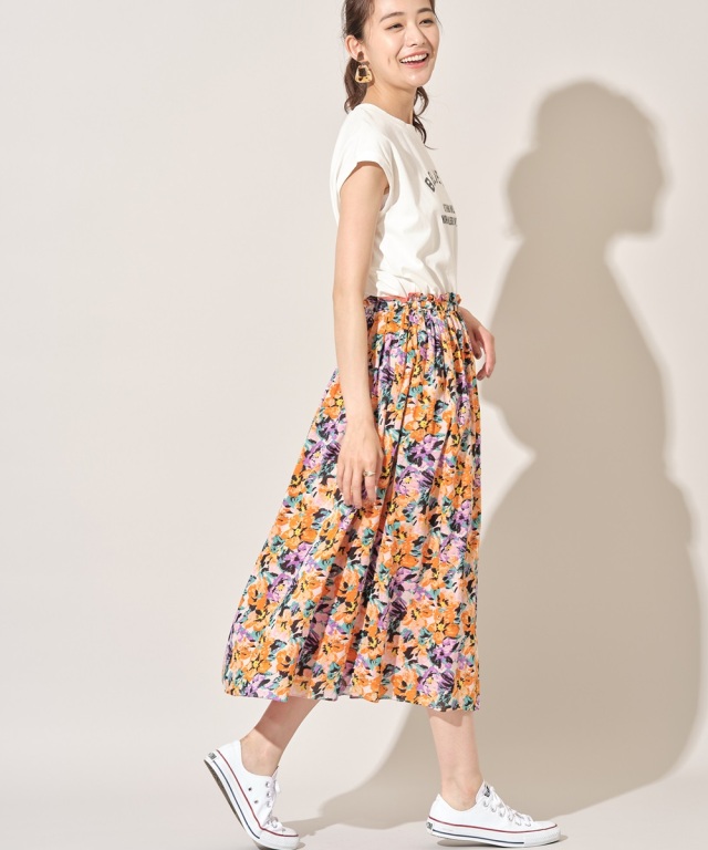 スーパーハッカ BOUQUET ボア花柄ジャカード×無地リバーシブルベスト
単 SUH0124S0103_zo_a001.jpg